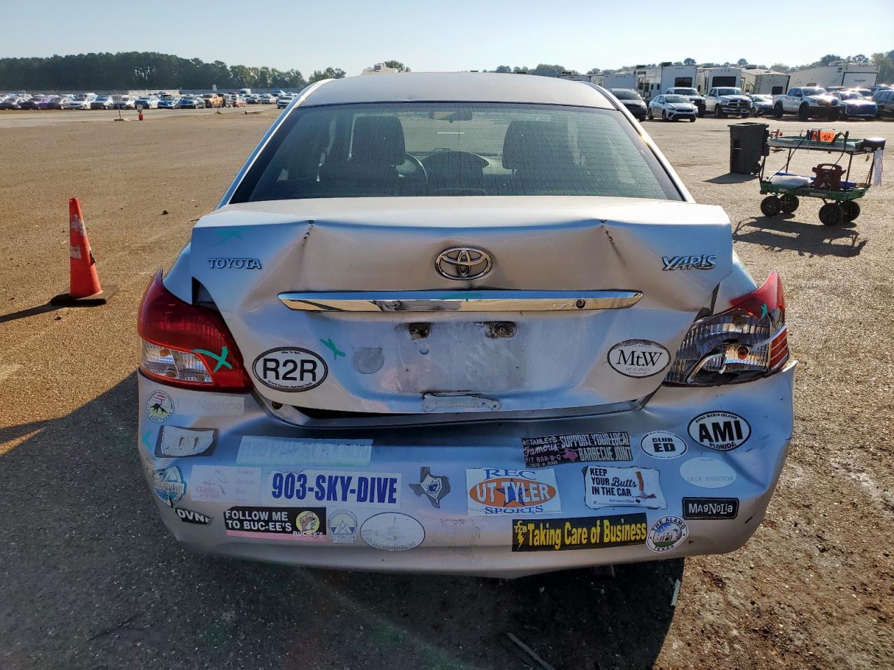 2008 Toyota Yaris VIN: JTDBT923081267818 Lot: 86492105