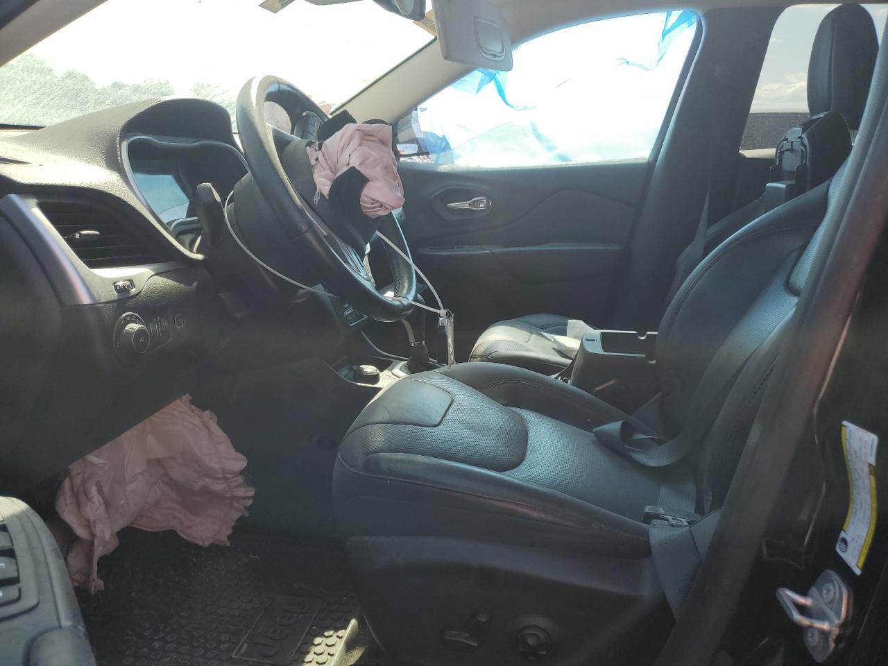 2015 Jeep Cherokee Trailhawk VIN: 1C4PJMBS3FW686042 Lot: 84766785