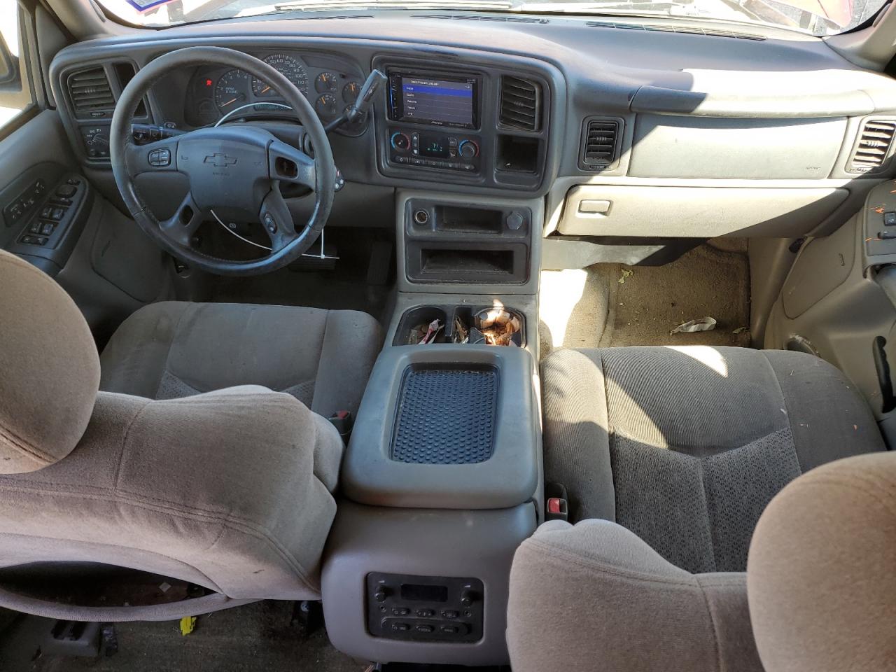 2003 Chevrolet Tahoe C1500 VIN: 1GNEC13Z13R163843 Lot: 82584525