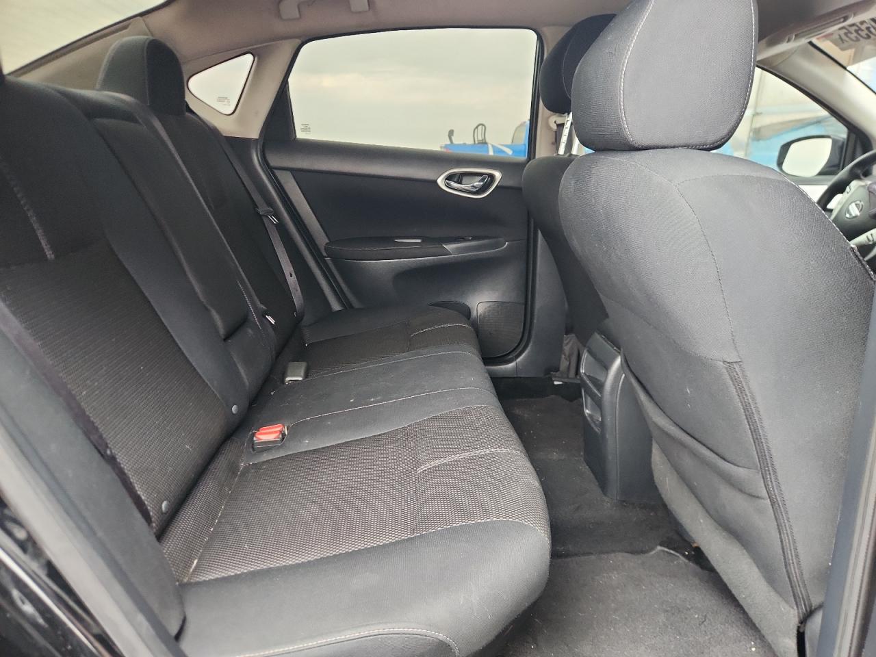 2015 Nissan Sentra S VIN: 3N1AB7AP2FY270528 Lot: 85874655