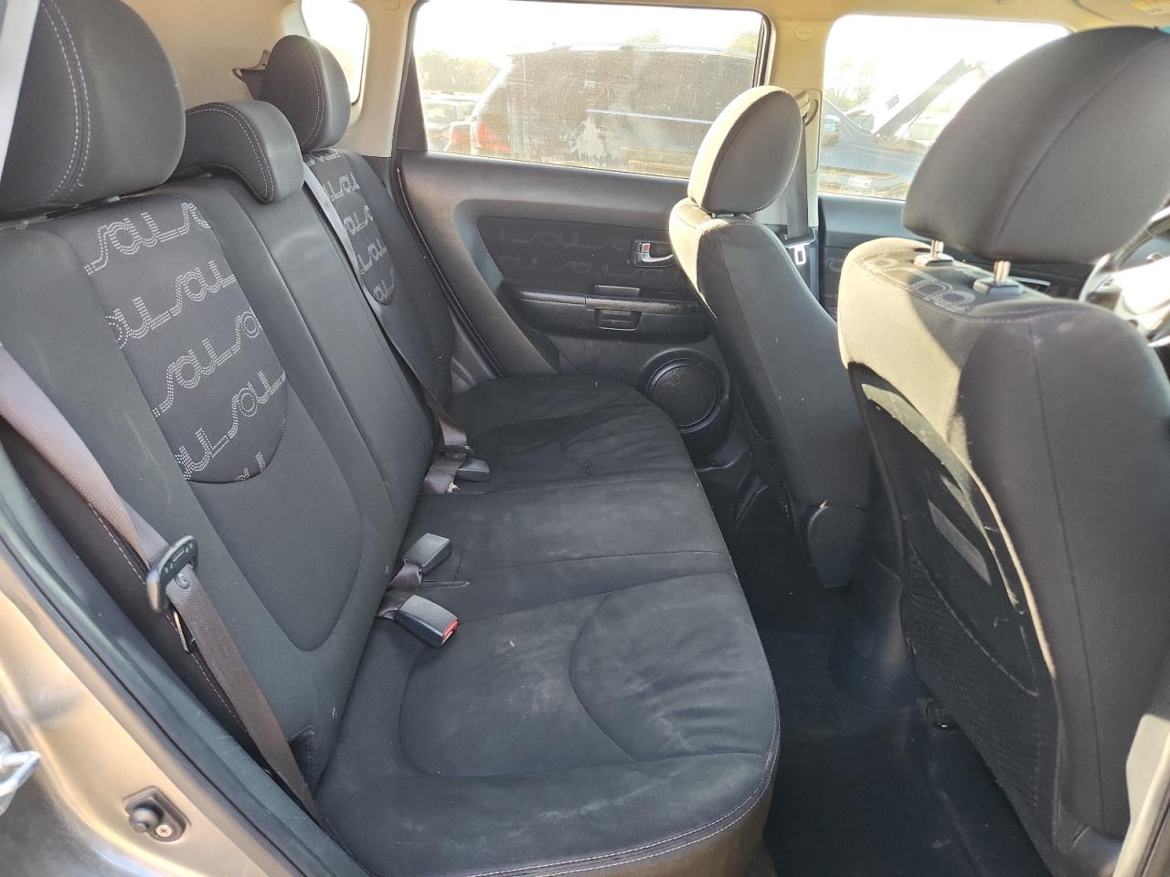 2012 Kia Soul + VIN: KNDJT2A65C7461720 Lot: 84932435