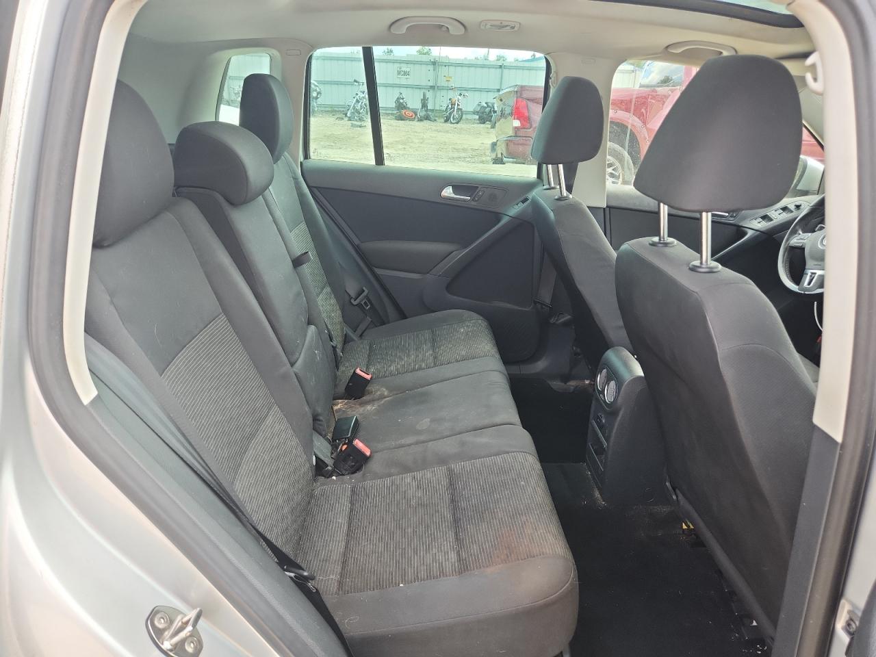 2013 Volkswagen Tiguan S VIN: WVGAV3AX1DW613780 Lot: 86131315