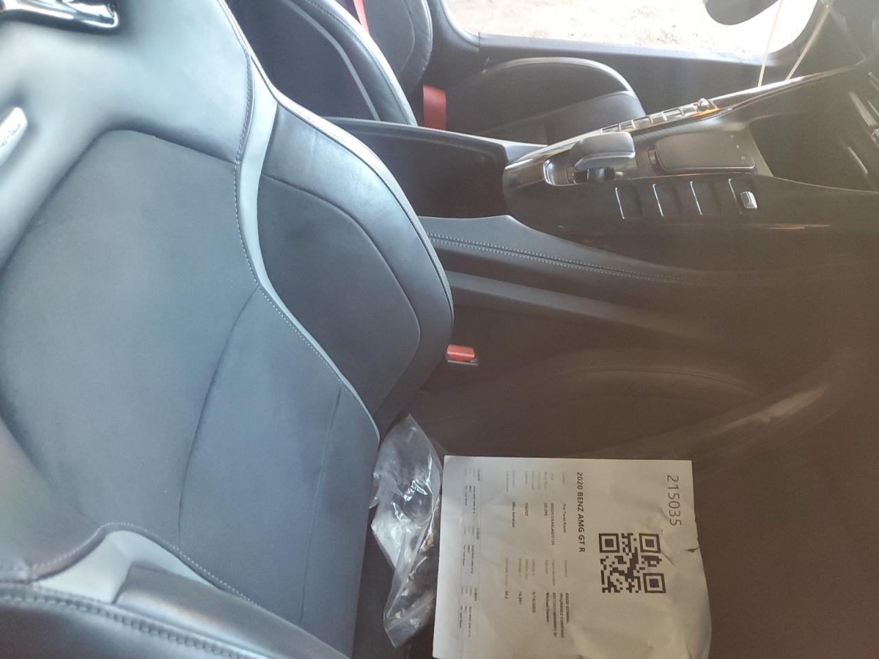 Фото: WDDYJ7KA8LA025120