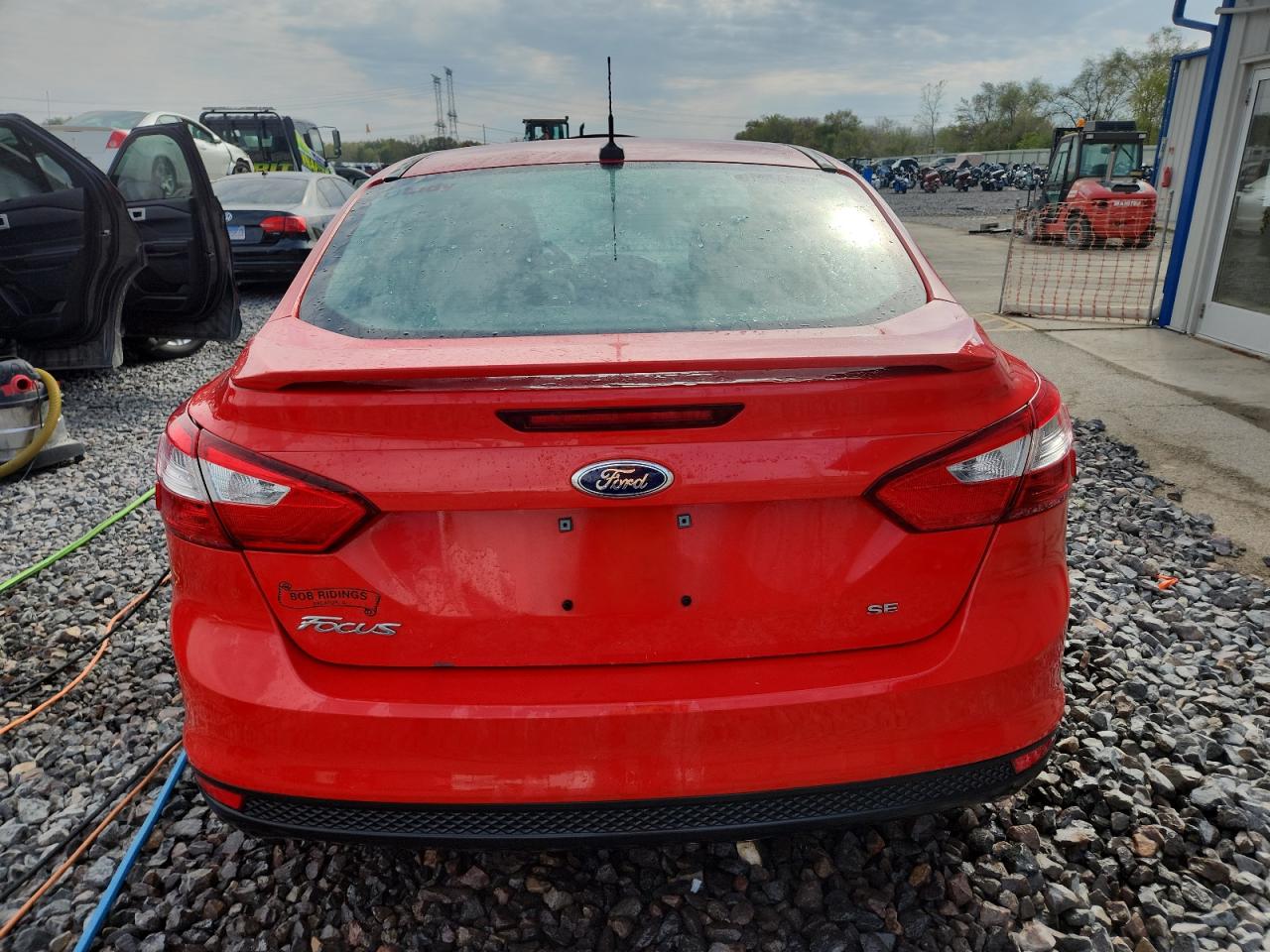 2014 Ford Focus Se VIN: 1FADP3F24EL323888 Lot: 86089045