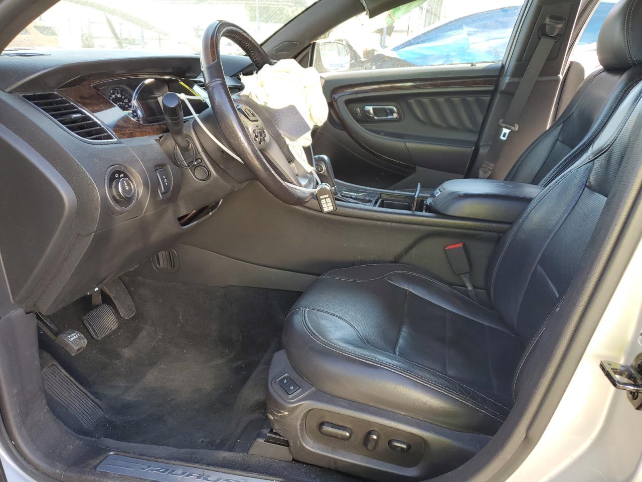 2017 Ford Taurus Limited VIN: 1FAHP2F80HG117660 Lot: 84993165