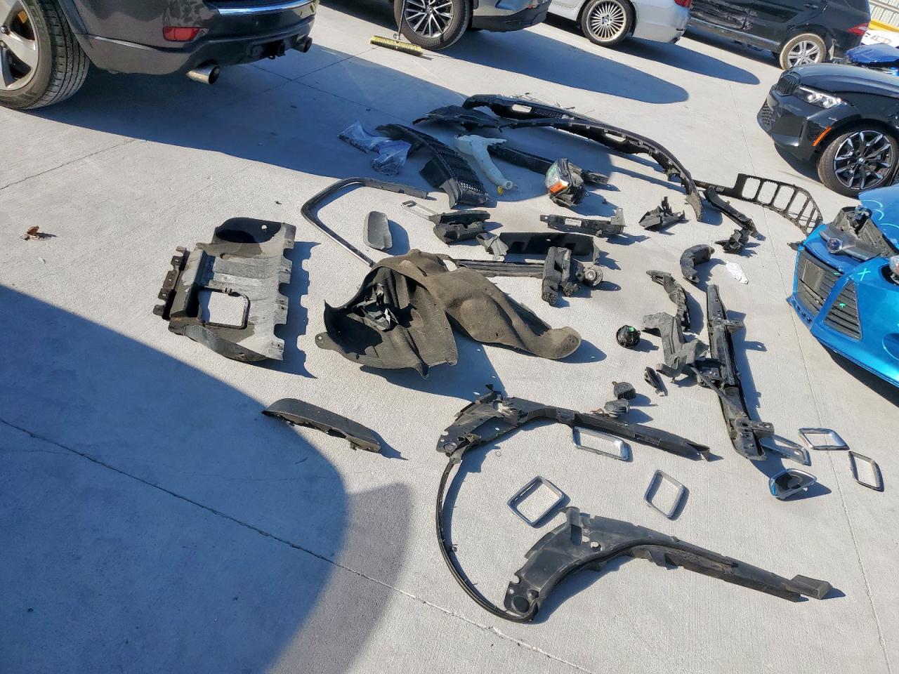 2014 Jeep Grand Cherokee Overland VIN: 1C4RJFCT1EC492363 Lot: 85173695