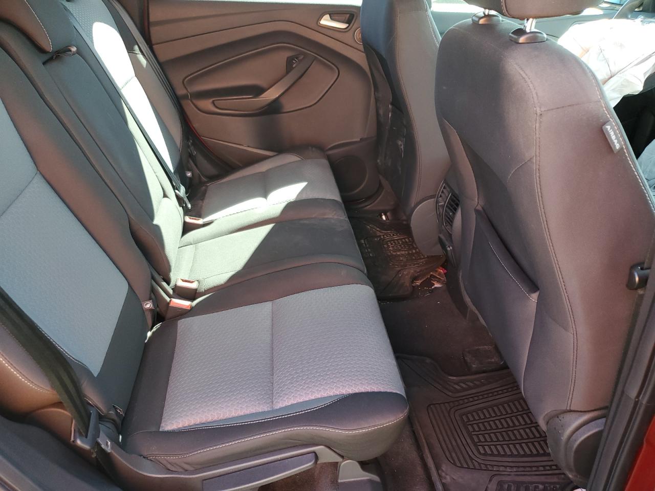 2017 Ford Escape Se VIN: 1FMCU9GD4HUA92275 Lot: 85545485