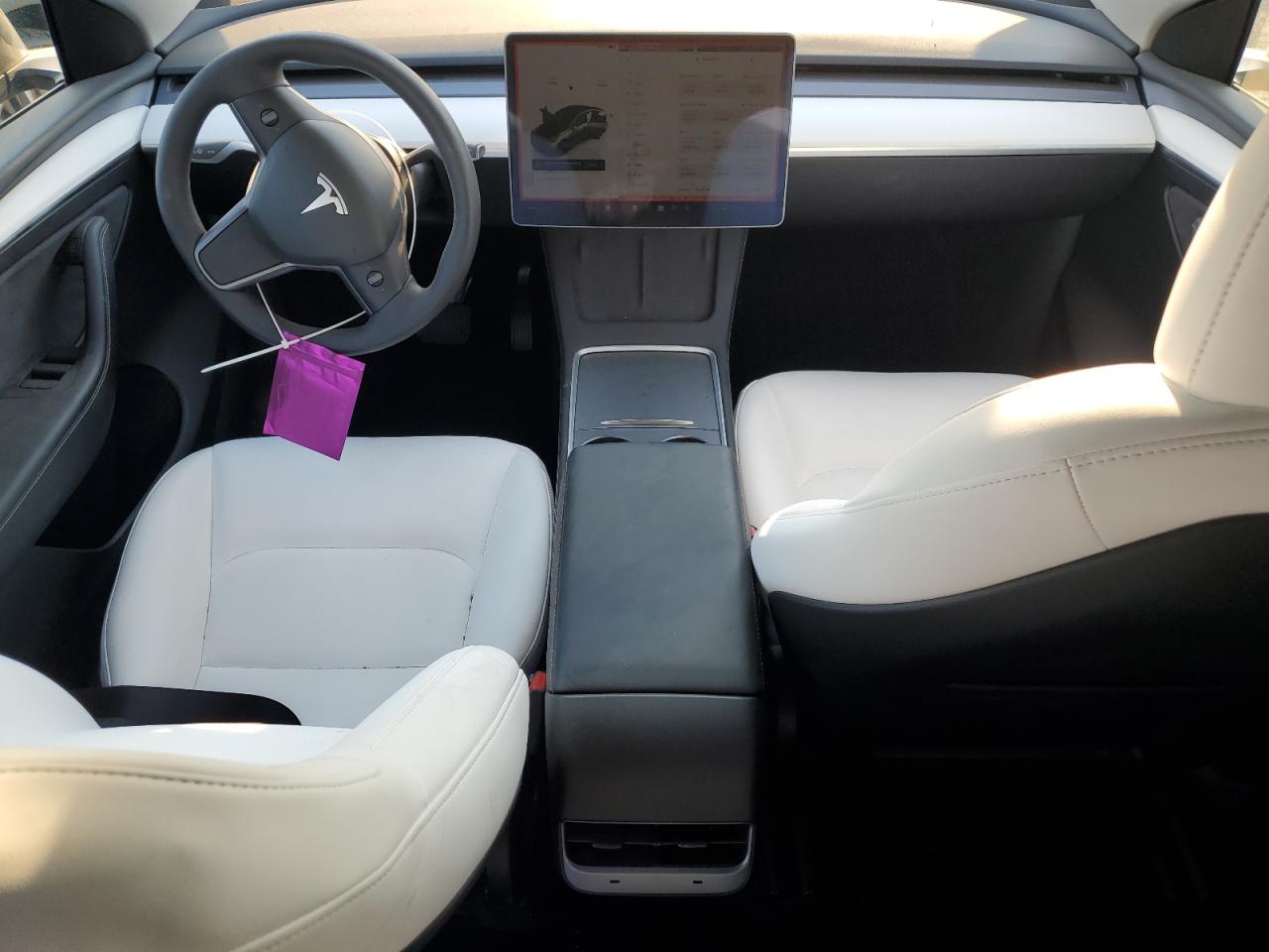 2025 Tesla Model Y VIN: 7SAYGAEE2SF218229 Lot: 84790895