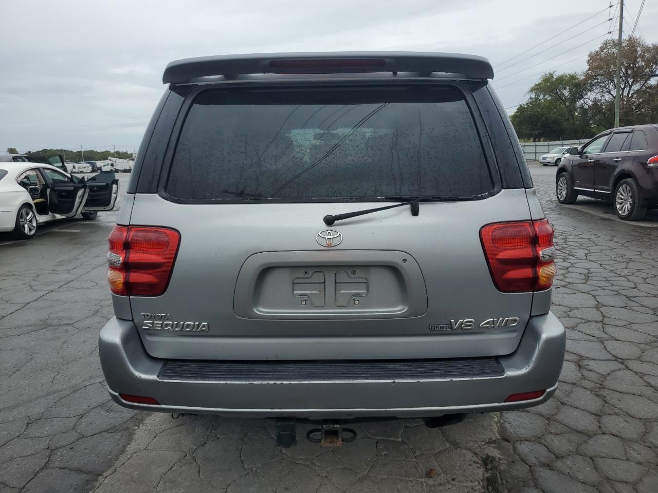 2004 Toyota Sequoia Sr5 VIN: 5TDBT44A64S218361 Lot: 82242095