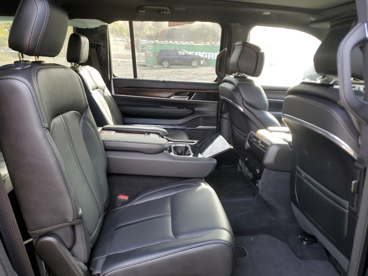 2023 Jeep Grand Wagoneer L Series I VIN: 1C4SJSEP7PS506074 Lot: 90644235