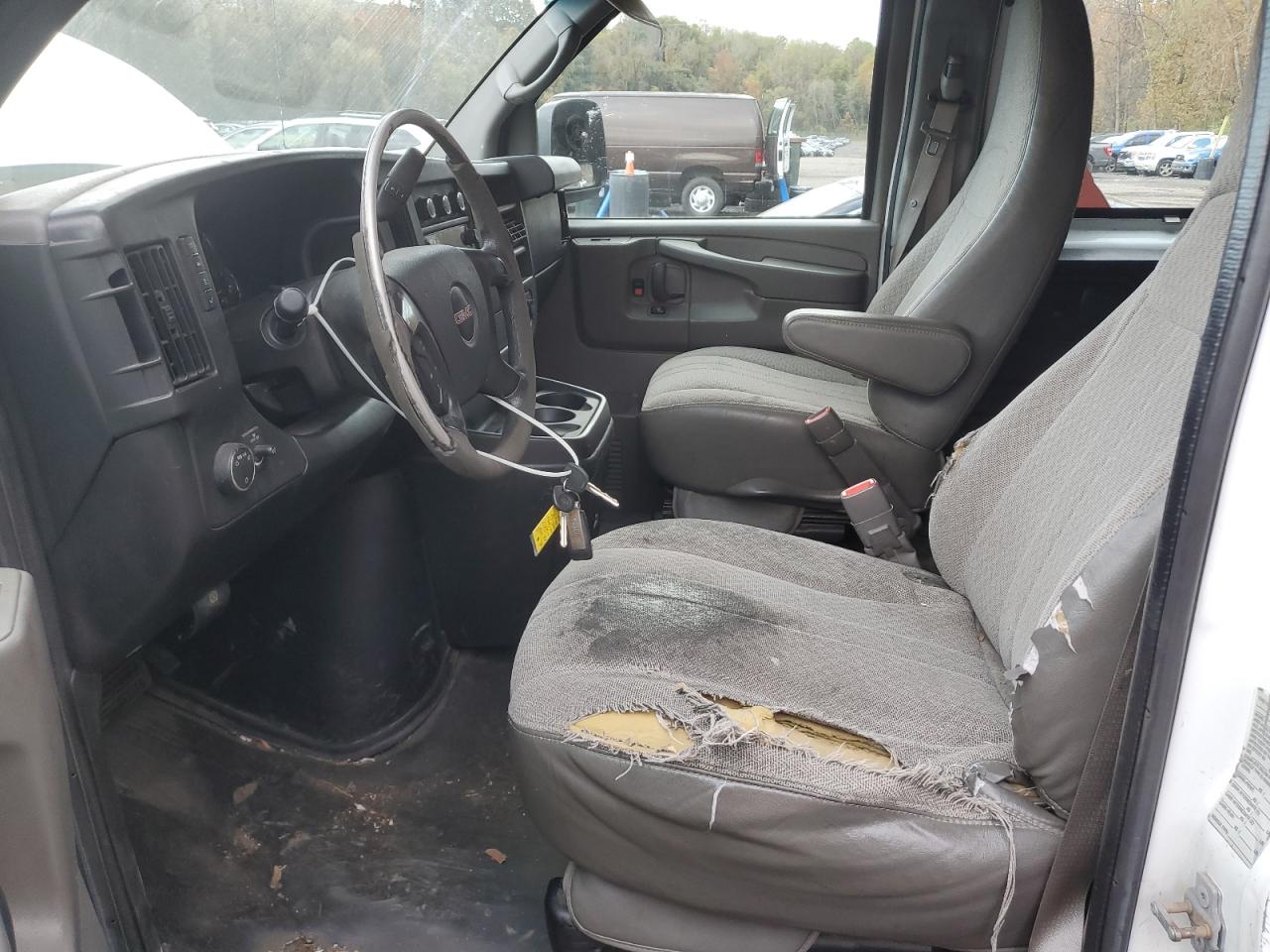 2014 GMC Savana G25 Van VIN: 1GTW7FCA8E1904631 Lot: 90078915