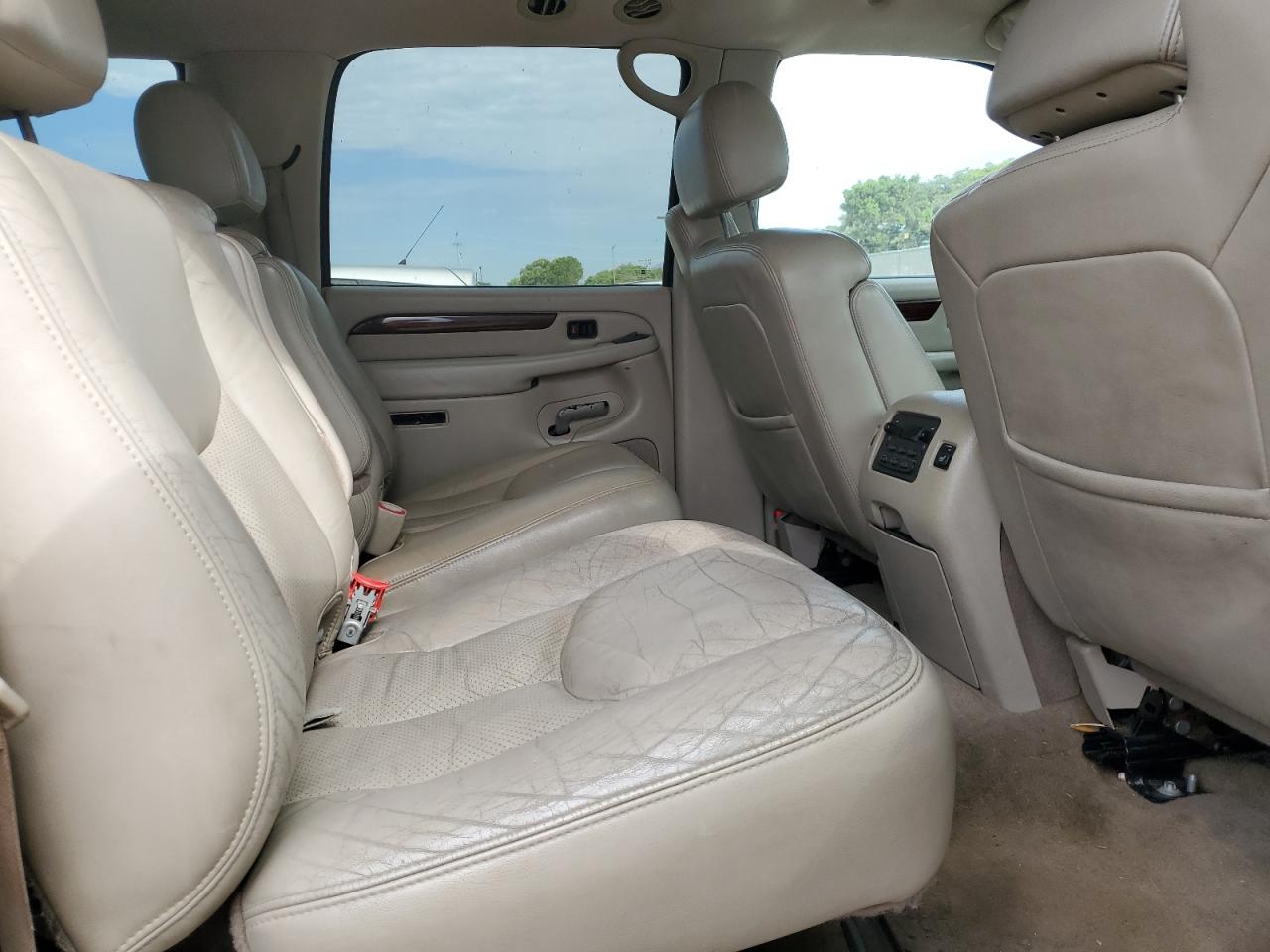 2004 Cadillac Escalade Esv VIN: 3GYFK66N24G232444 Lot: 86182975