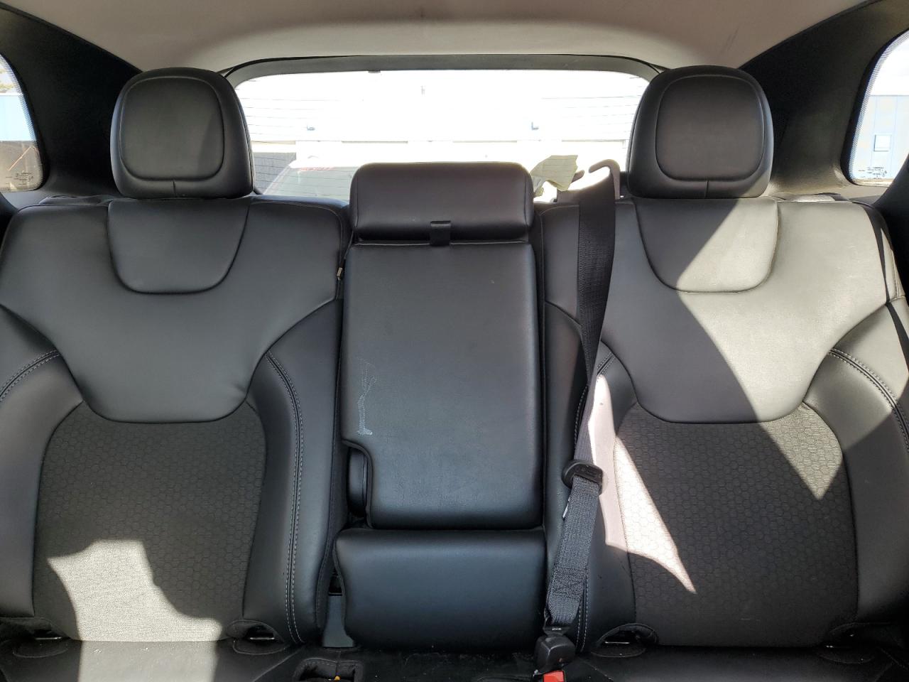 2020 Jeep Cherokee Latitude Plus VIN: 1C4PJMLB5LD527139 Lot: 89669595