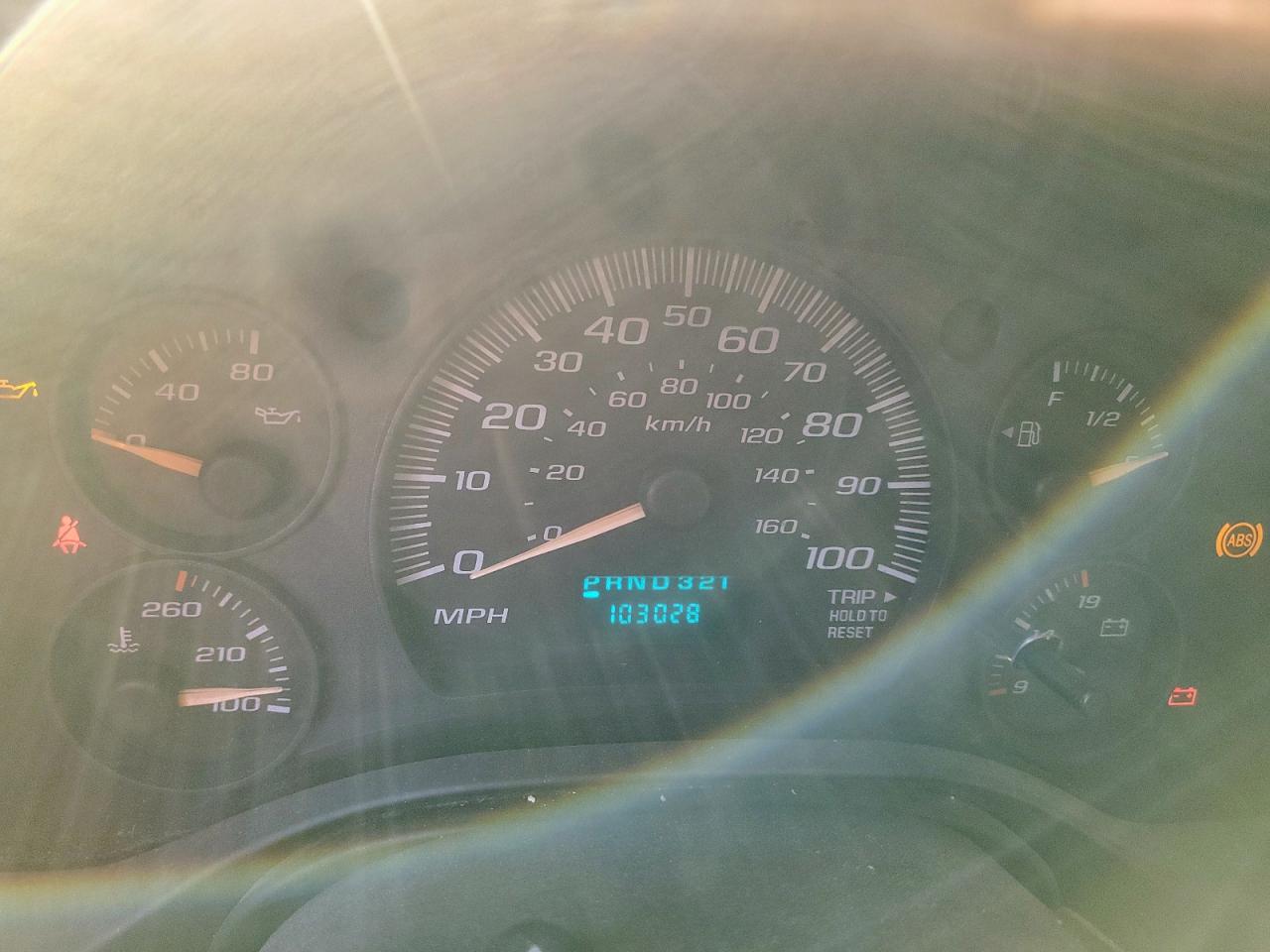 2004 Chevrolet Express G1500 VIN: 1GBFG15T541155274 Lot: 82241335