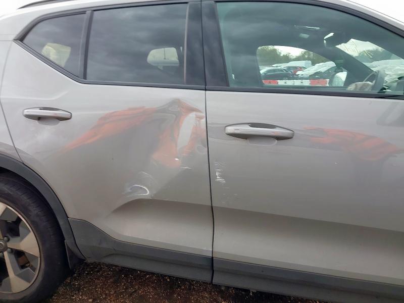 2024 VOLVO XC40 2.0 B3P PLUS DARK 5DR AUTO