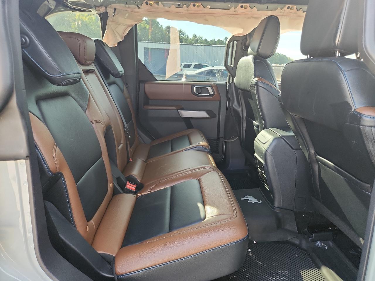 2022 Ford Bronco Base VIN: 1FMEE5DP0NLB31183 Lot: 85745005