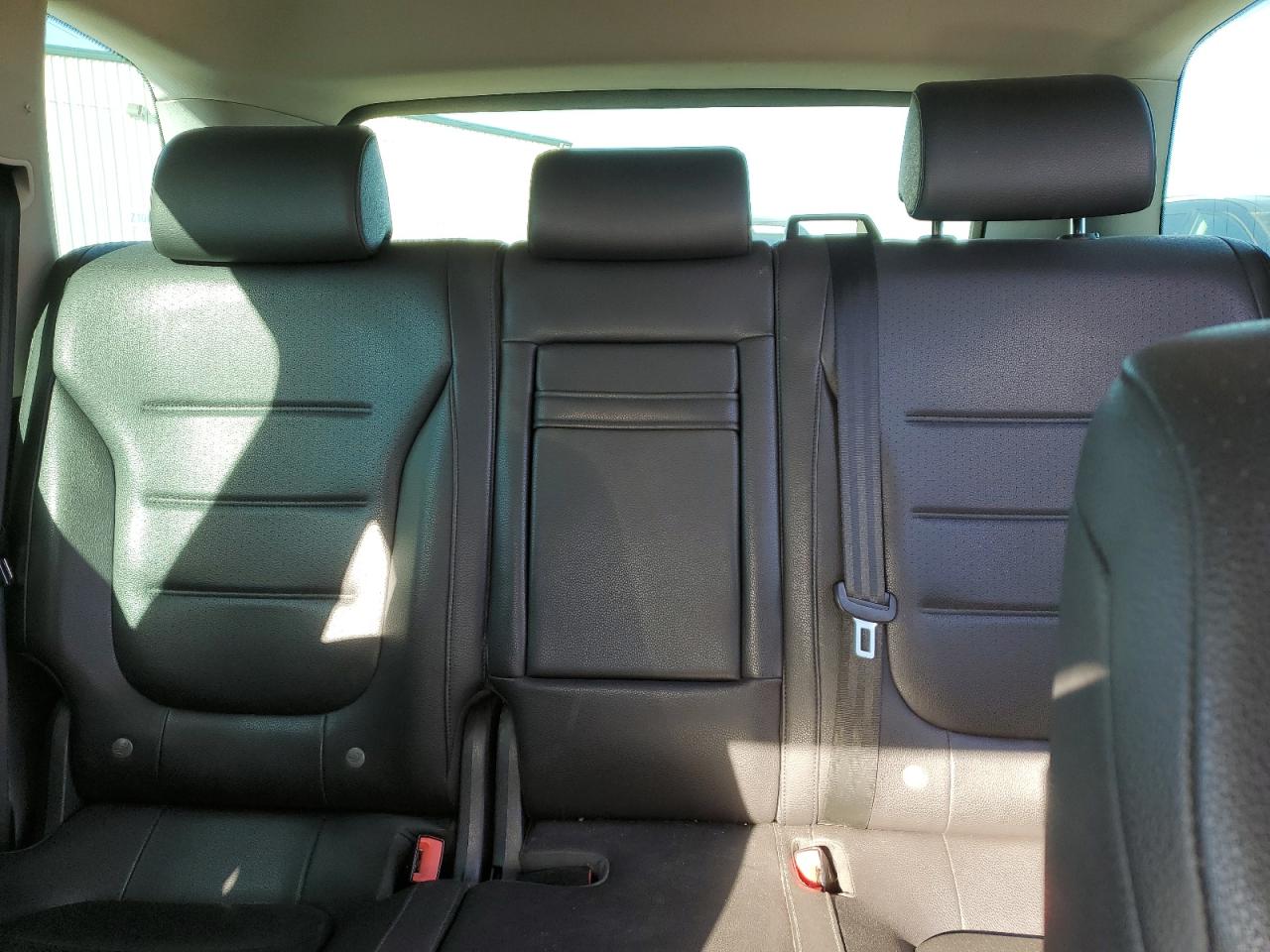 2012 Volkswagen Touareg V6 VIN: WVGEF9BP4CD010901 Lot: 89728035