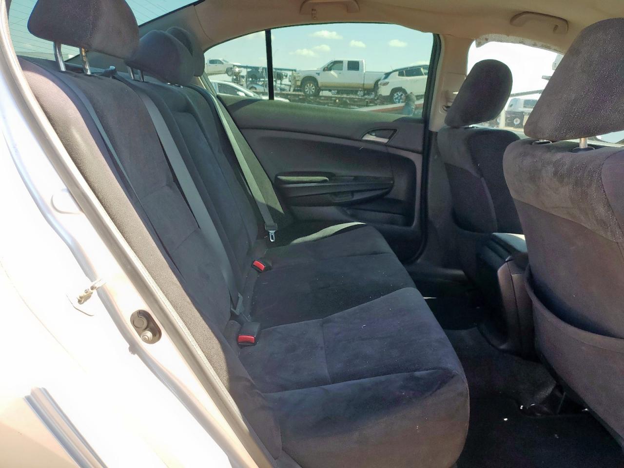 2010 Honda Accord Lx VIN: 1HGCP2F31AA070626 Lot: 82413145