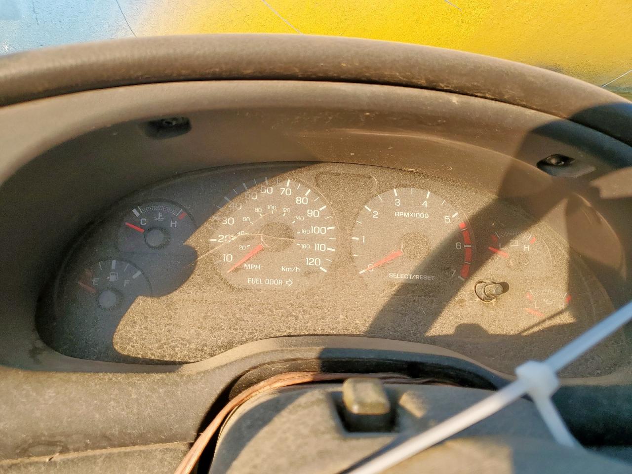 2004 Ford Mustang VIN: 1FAFP44624F186323 Lot: 81983825