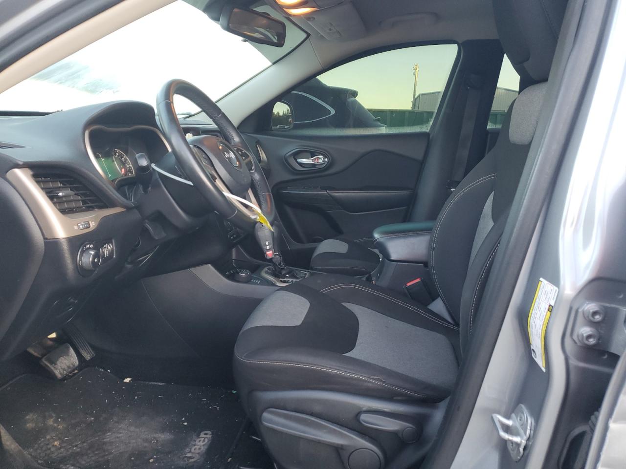 2014 Jeep Cherokee Latitude VIN: 1C4PJMCB2EW107006 Lot: 89654155