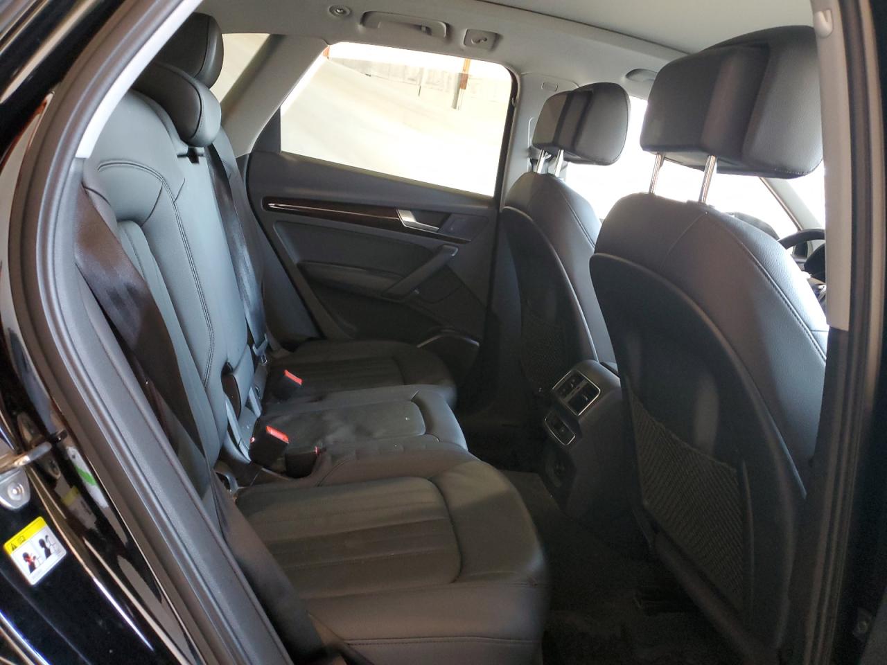 2018 Audi Q5 Premium VIN: WA1ANAFY3J2001779 Lot: 81979145