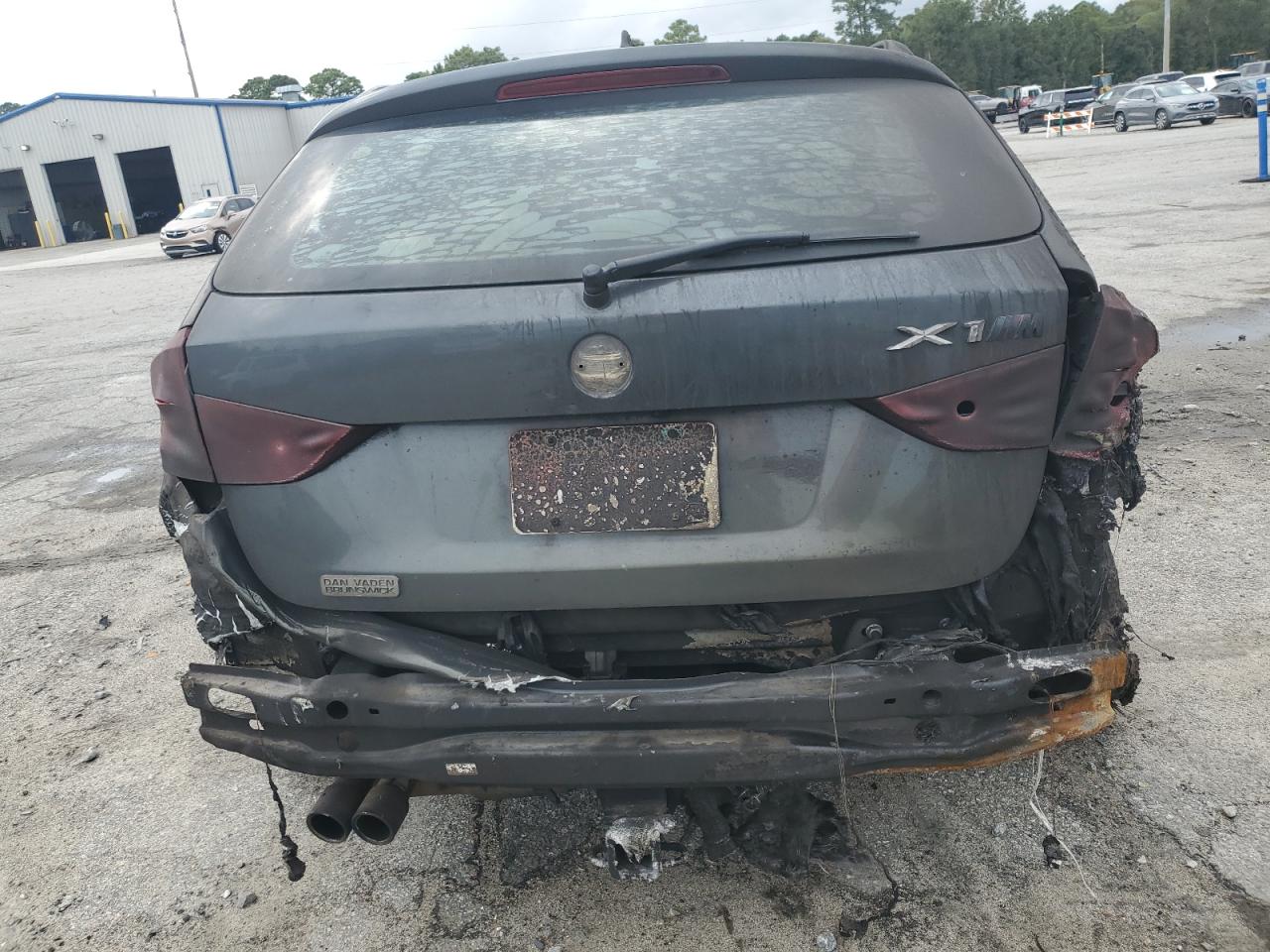 Фото: WBAVM1C58EVW53254