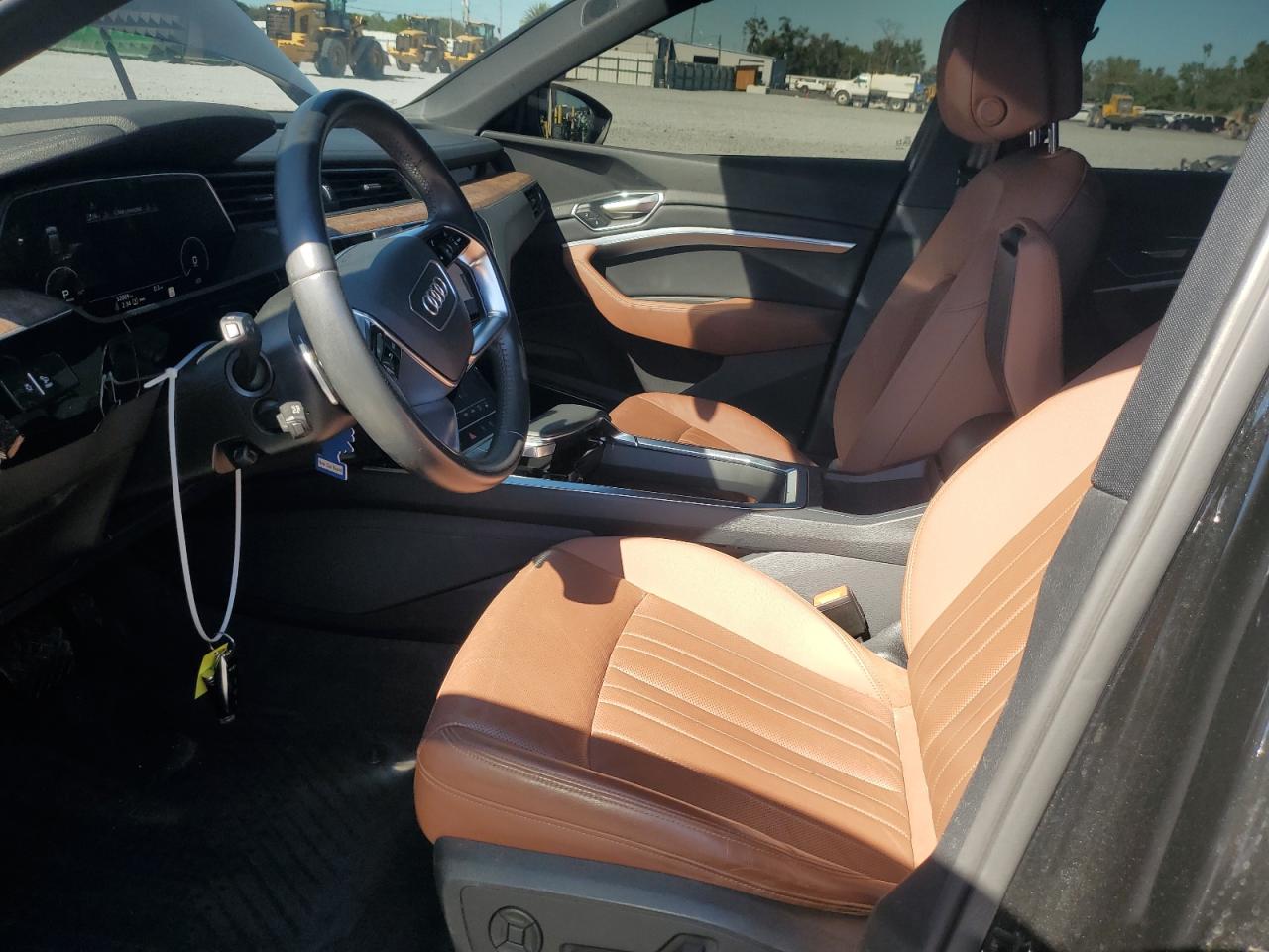 2019 Audi E-Tron Premium Plus VIN: WA1LAAGE9KB023652 Lot: 90629335