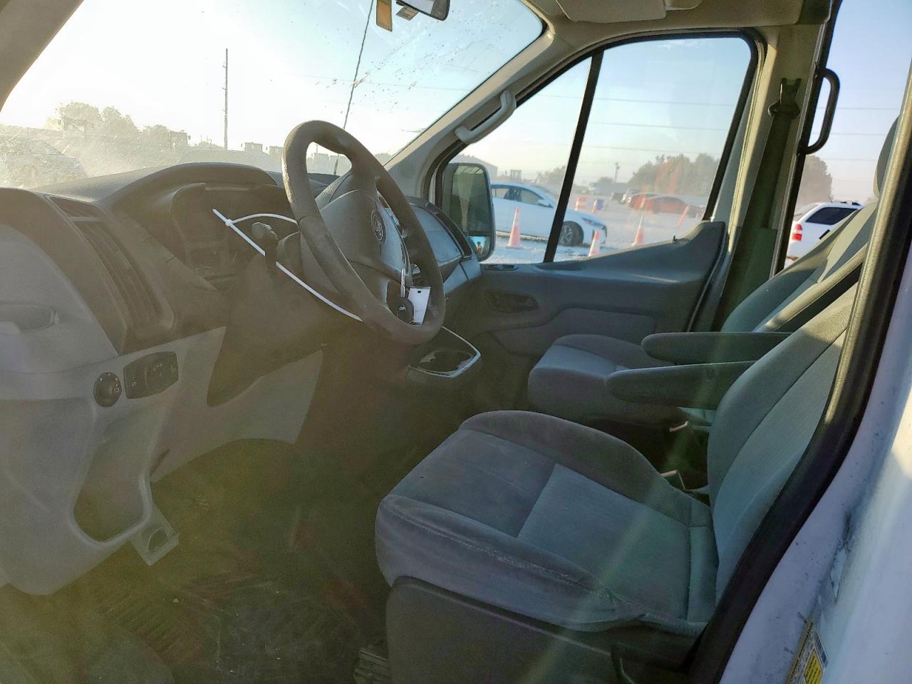 2015 Ford Transit T-250 VIN: 1FTYR2XM7FKA28775 Lot: 84544645