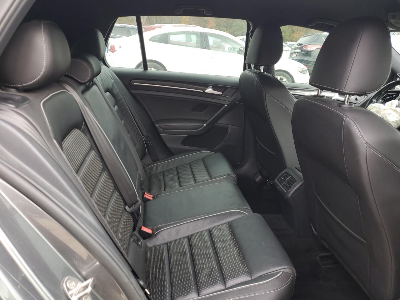 2019 Volkswagen Golf R VIN: WVWVA7AUXKW107425 Lot: 90415835