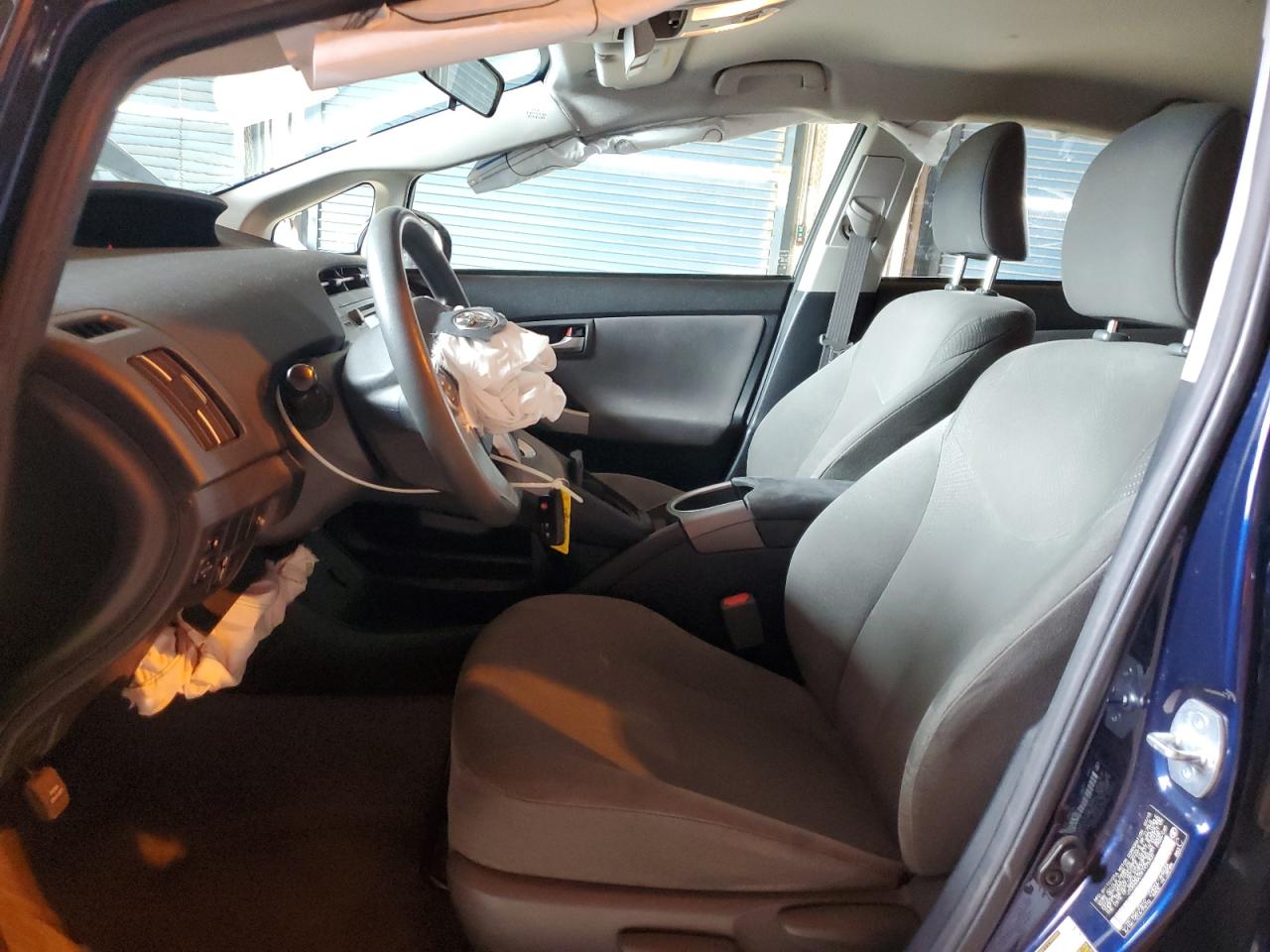 2015 Toyota Prius VIN: JTDKN3DU7F1975400 Lot: 82179445