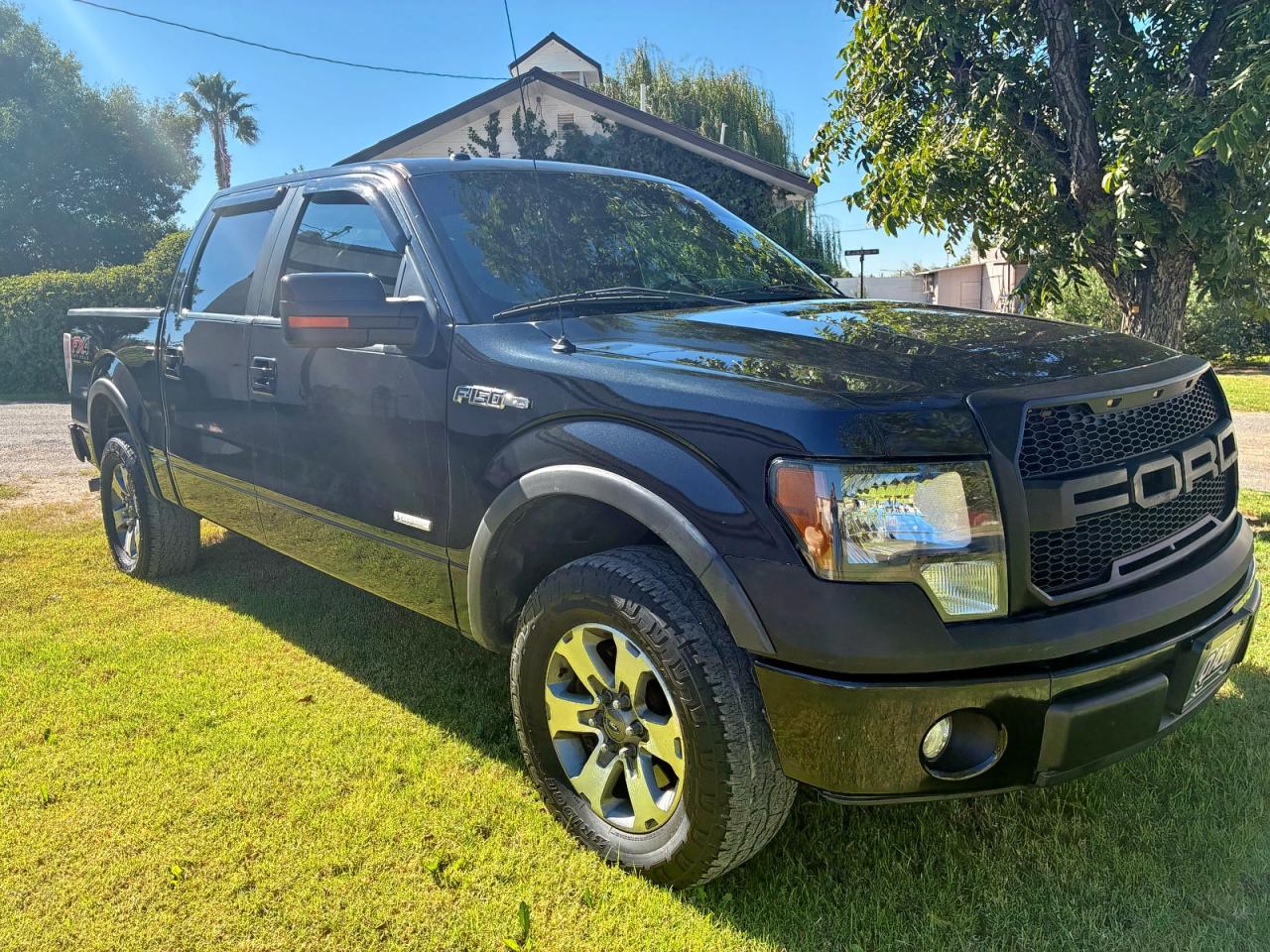 Vehicle photo