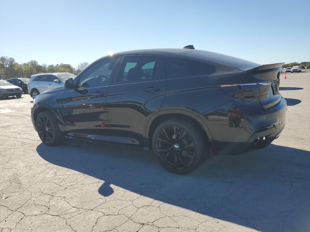 Фото: 5UXKU2C57J0X51452