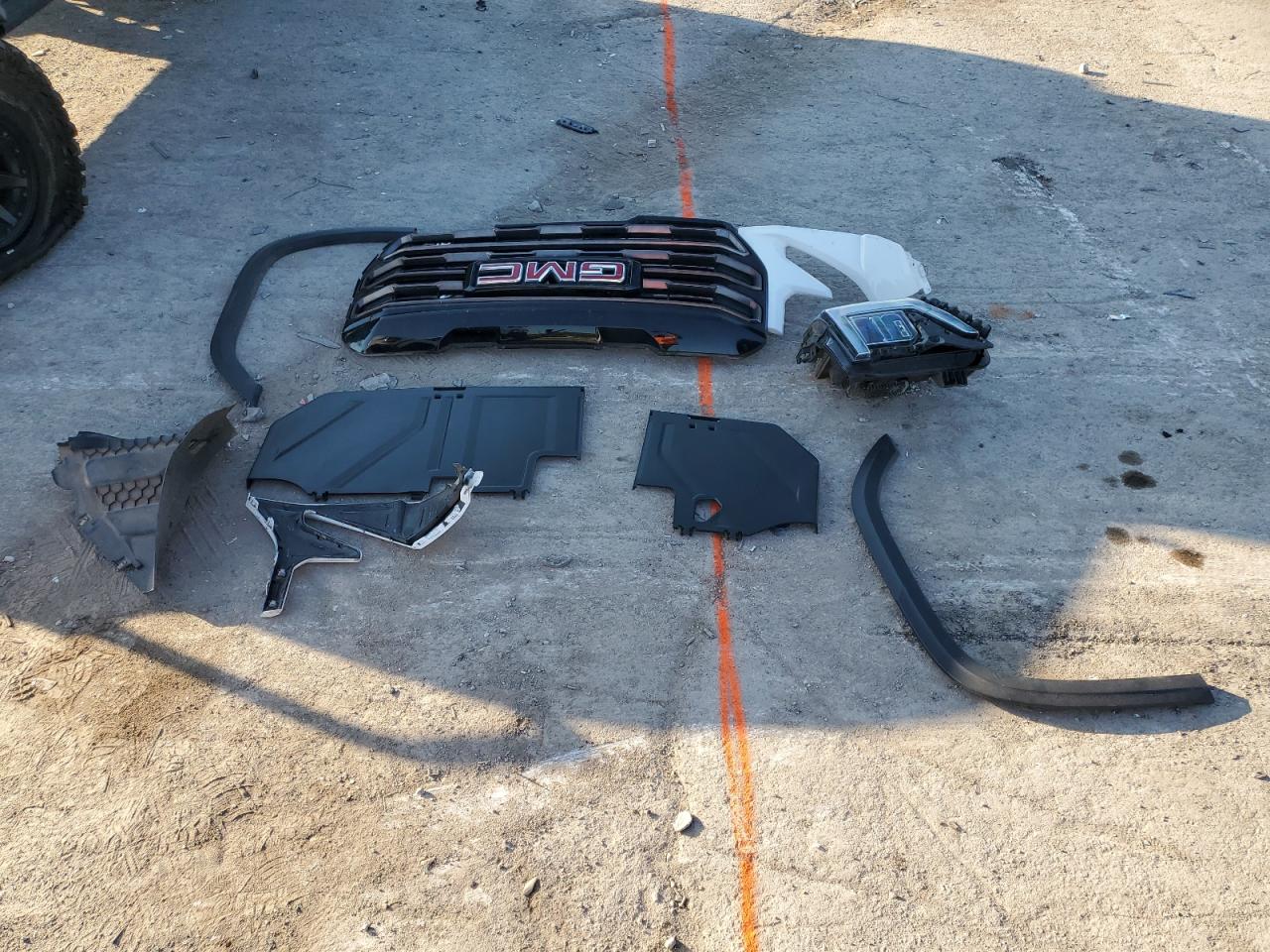 2023 GMC Sierra K1500 At4X VIN: 3GTUUFEL3PG355472 Lot: 86301275