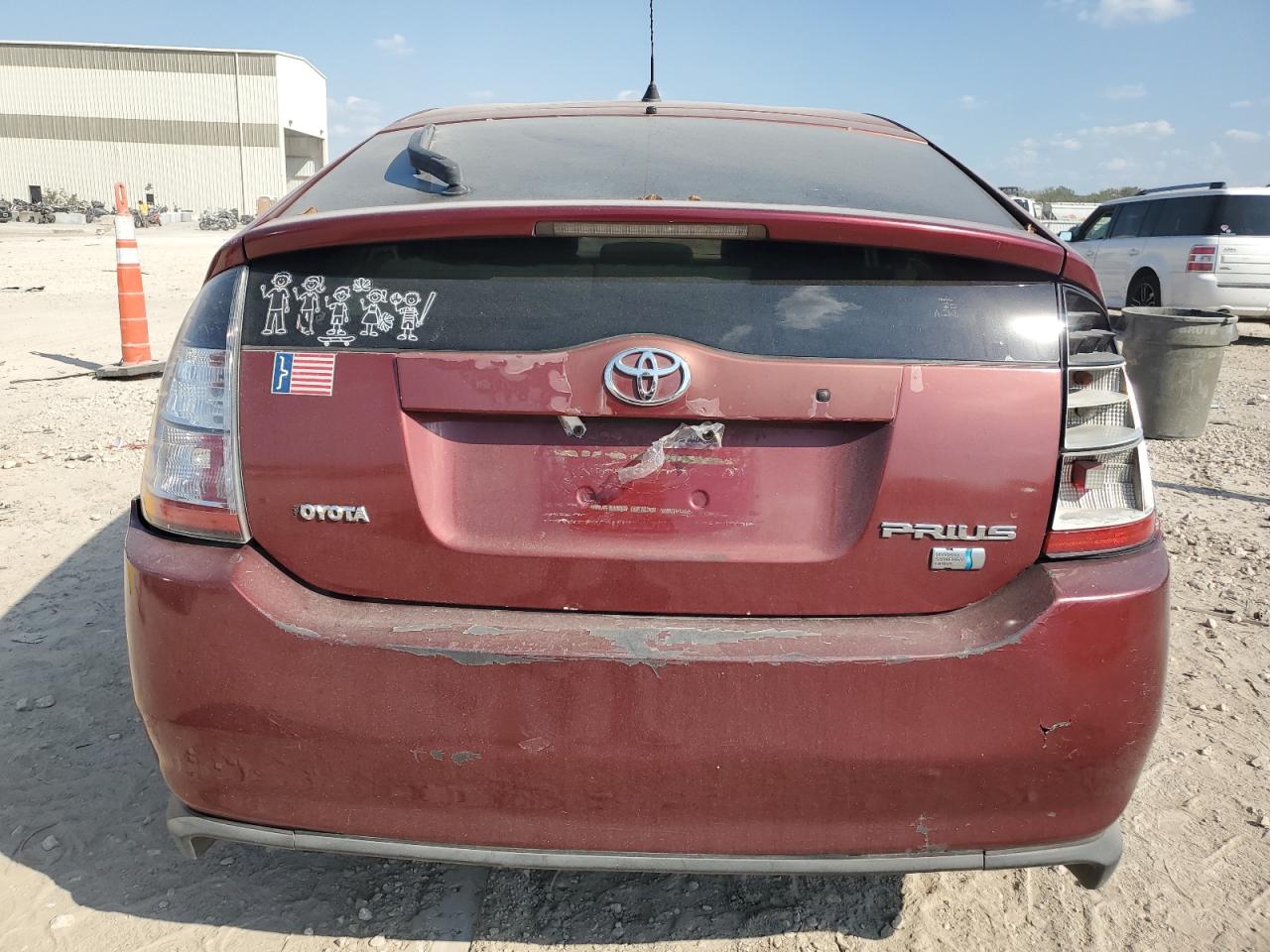 2004 Toyota Prius VIN: JTDKB20U340081311 Lot: 82004435