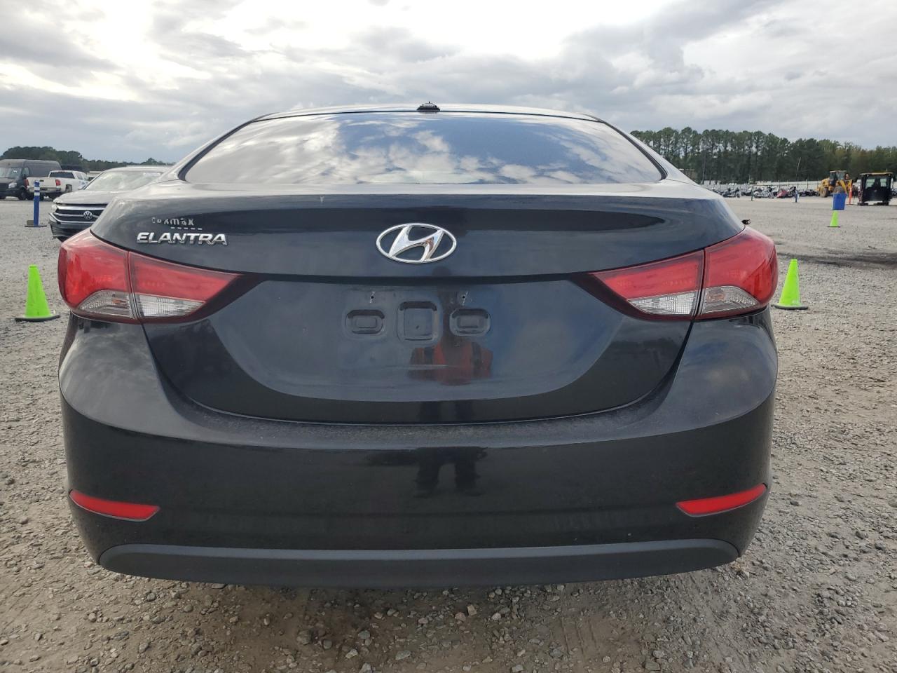 2014 Hyundai Elantra Se VIN: KMHDH4AE8EU217268 Lot: 81943525