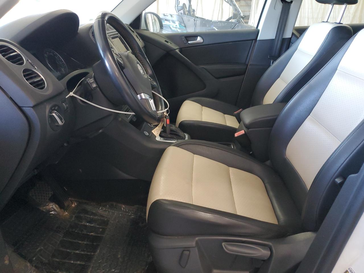 2016 Volkswagen Tiguan S VIN: WVGBV7AX2GW535123 Lot: 85601535