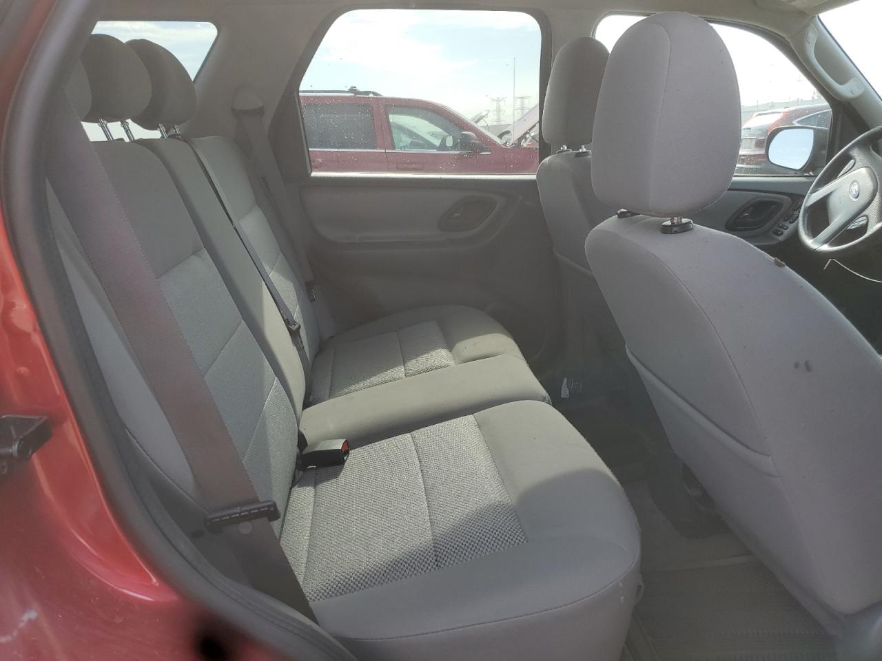 2005 Ford Escape Xlt VIN: 1FMYU93185KD13868 Lot: 84929325