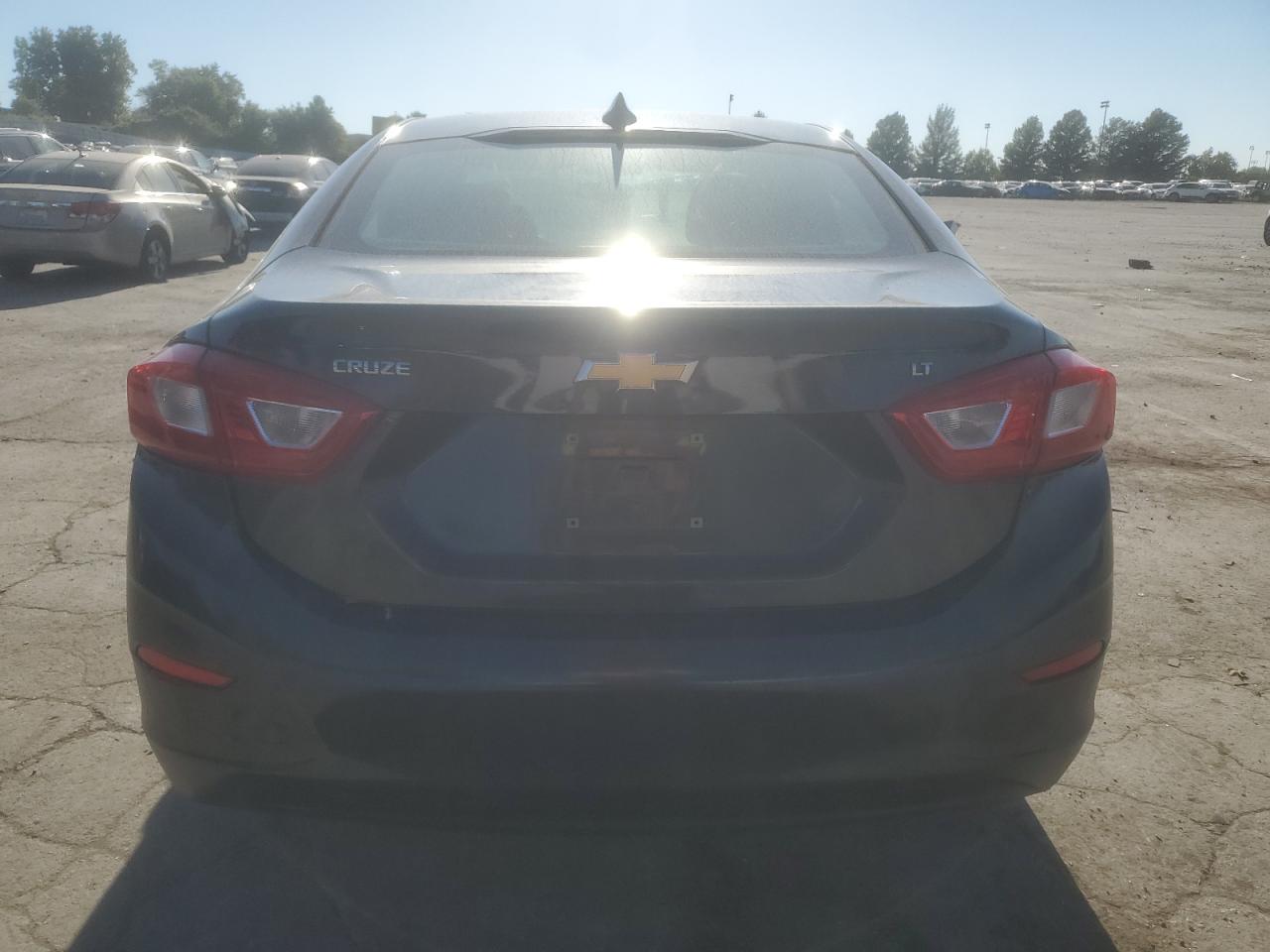 2017 Chevrolet Cruze Lt VIN: 1G1BE5SM7H7255697 Lot: 82412095