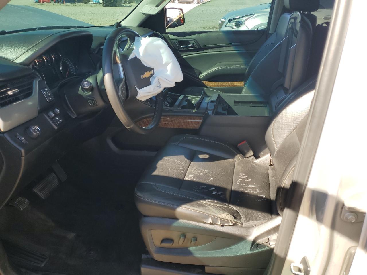 2016 Chevrolet Suburban C1500 Ltz VIN: 1GNSCJKC2GR175733 Lot: 86143305