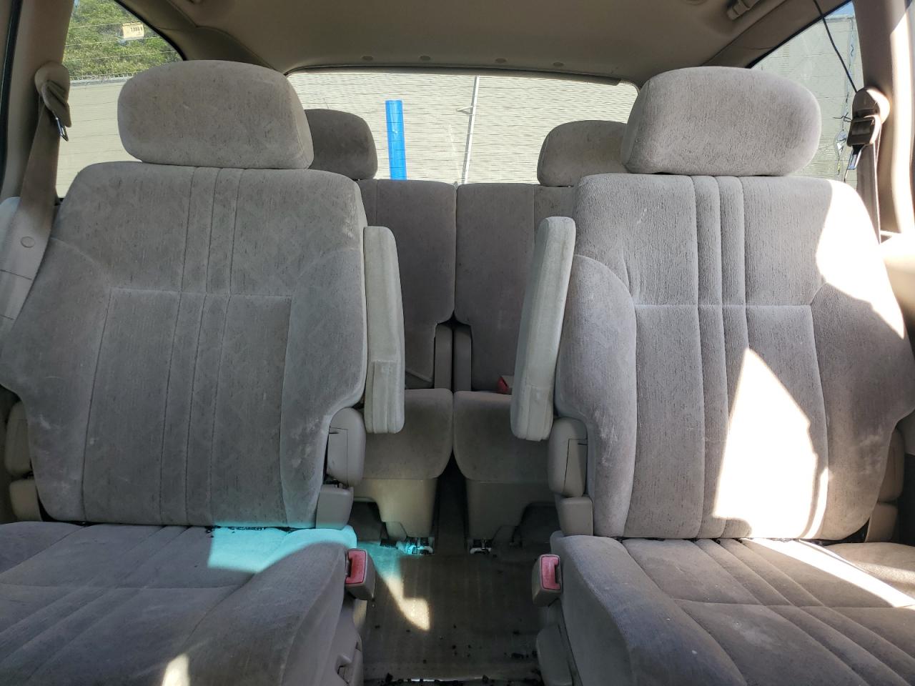 1998 Toyota Sienna Le VIN: 4T3ZF13C7WU010112 Lot: 85591895