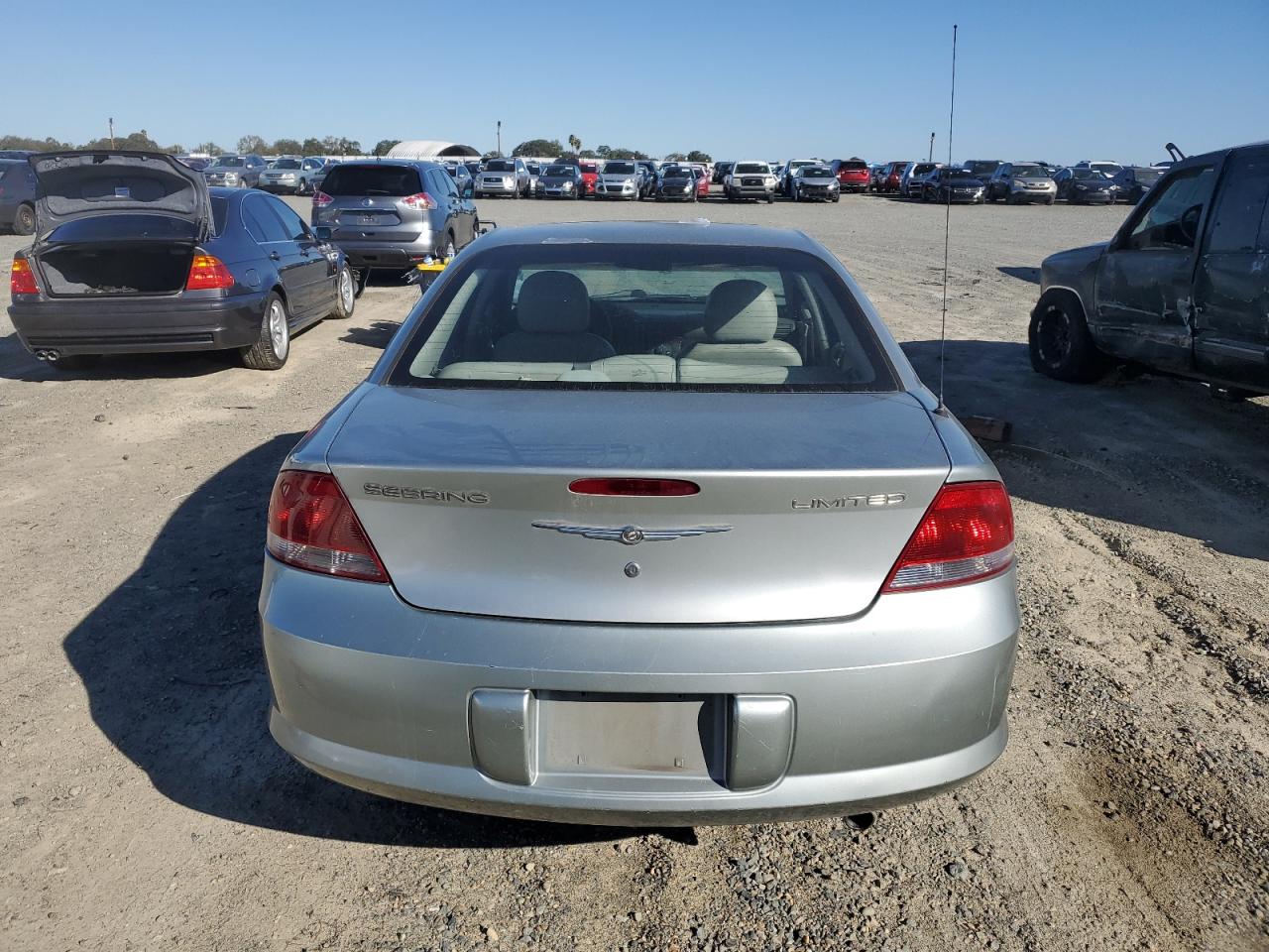 2005 Chrysler Sebring Limited VIN: 1C3EL66R15N504660 Lot: 82205595