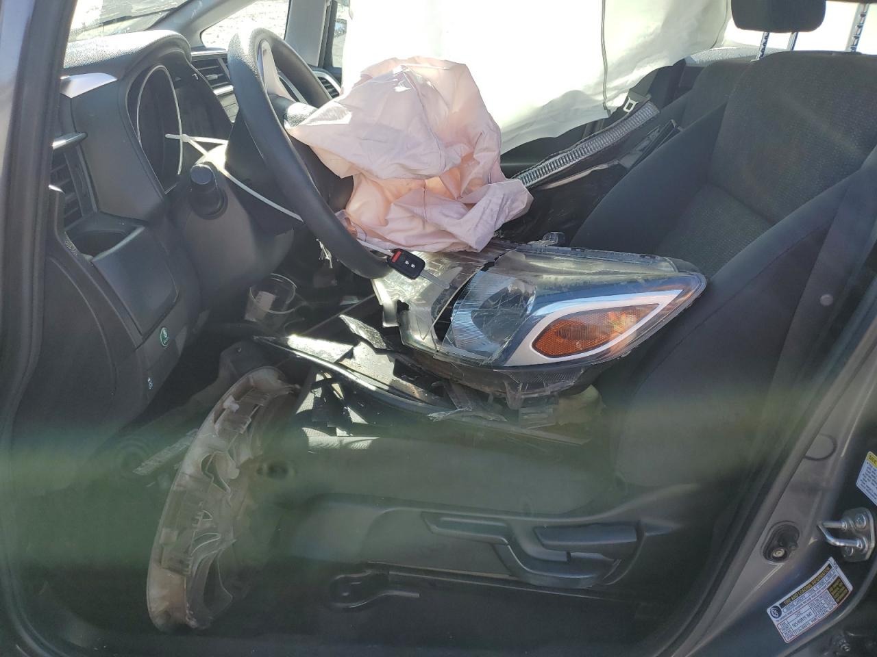 2015 Honda Fit Lx VIN: 3HGGK5H59FM744418 Lot: 86169295