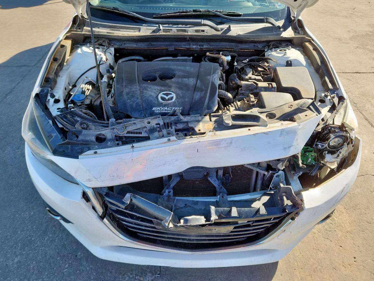 2014 Mazda 3 Touring VIN: JM1BM1L30E1145226 Lot: 90292775