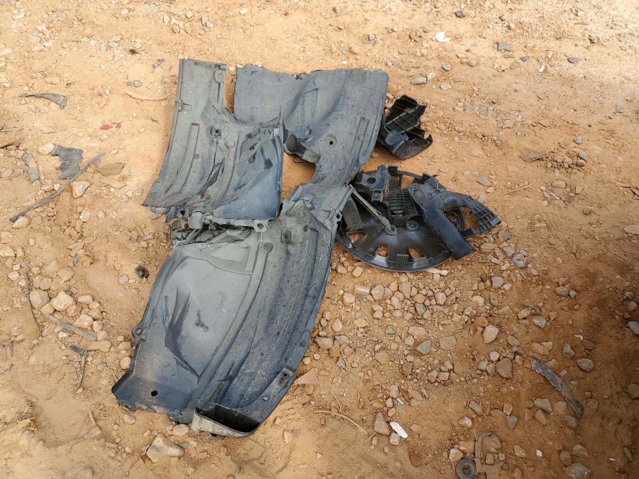 2016 Nissan Sentra S VIN: 3N1AB7AP7GL647689 Lot: 85651485