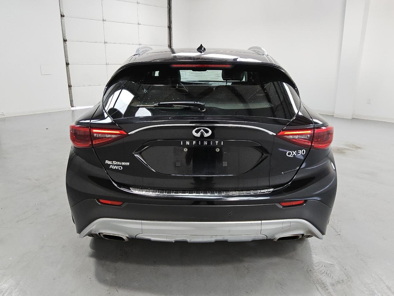 2018 Infiniti Qx30 Base VIN: SJKCH5CR2JA045351 Lot: 94116455