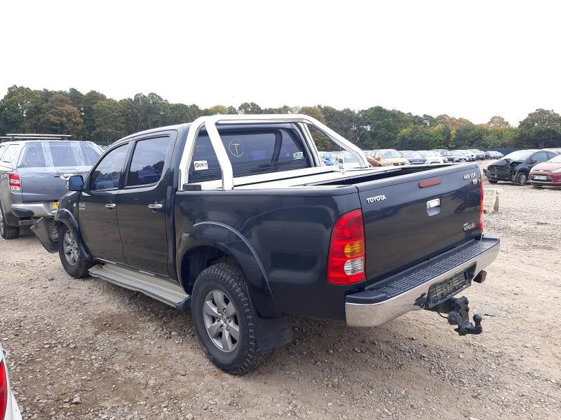 2005 TOYOTA HILUX