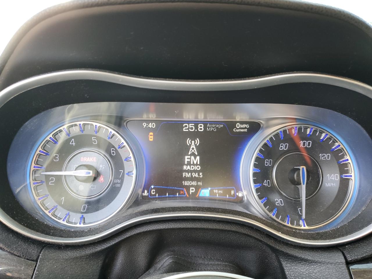 2015 Chrysler 300 Limited VIN: 2C3CCAAGXFH756255 Lot: 82662025