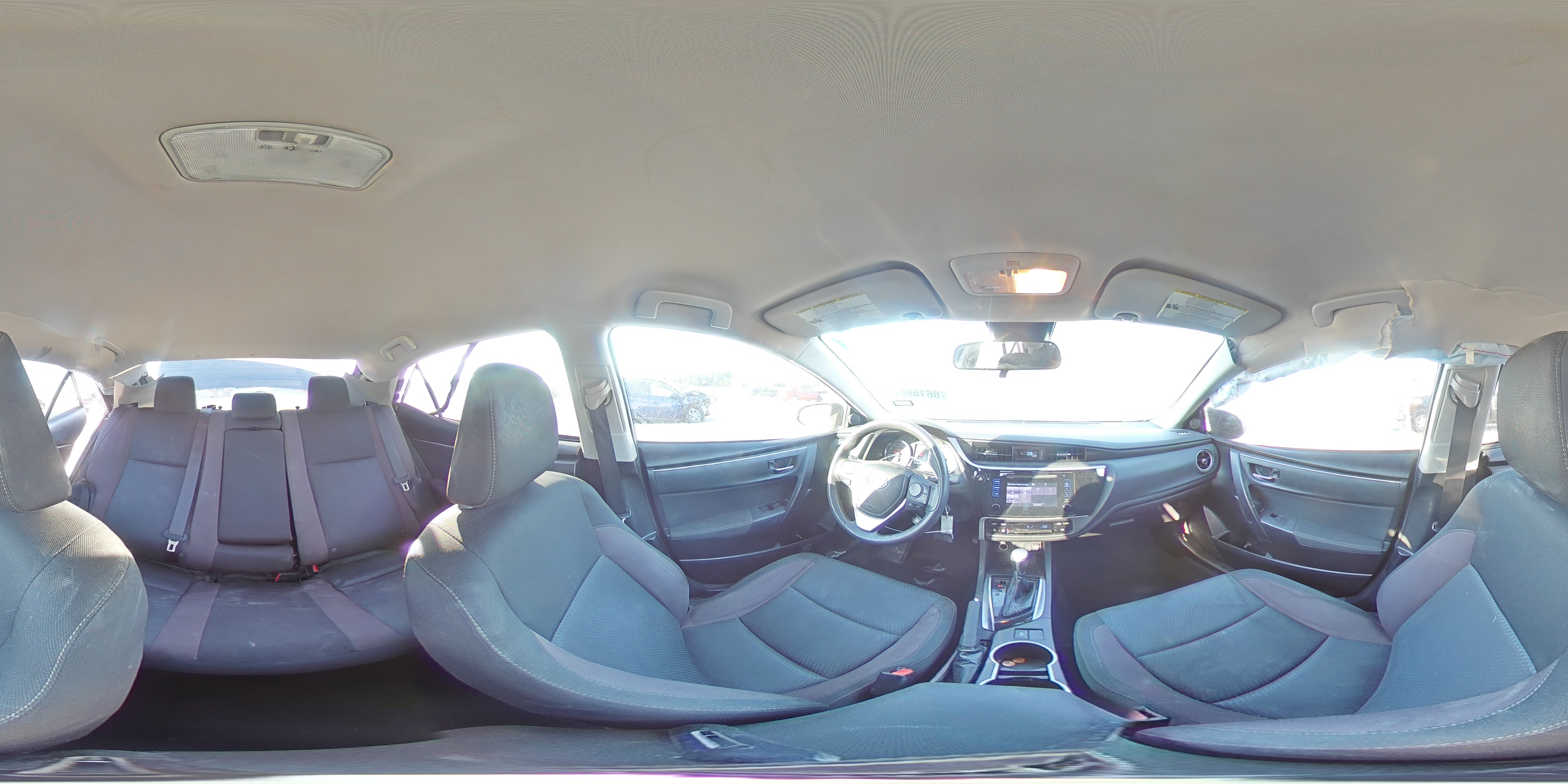 2018 Toyota Corolla L VIN: 5YFBURHE7JP820150 Lot: 86159815