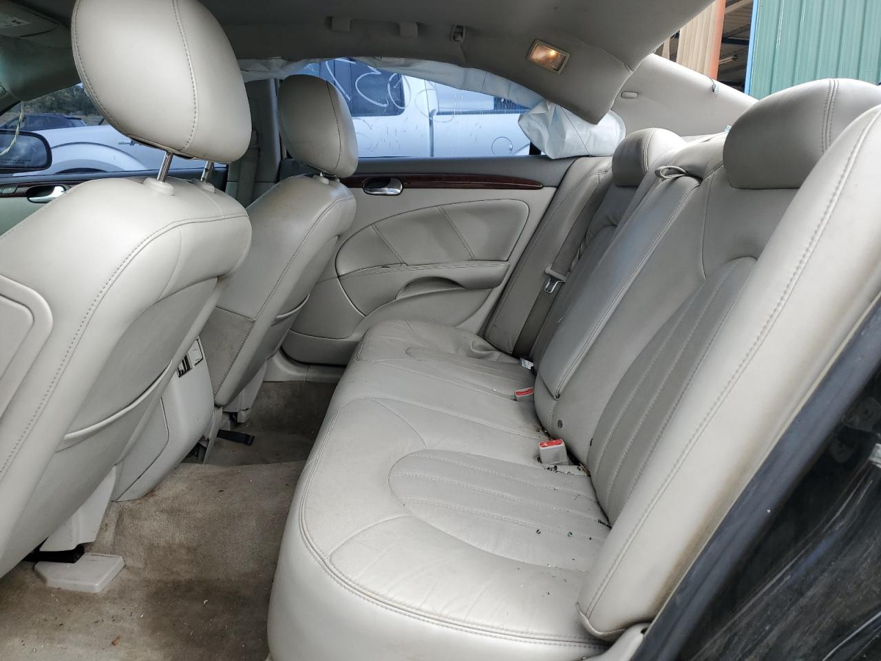 2010 Buick Lucerne Cxl VIN: 1G4HC5EM1AU120897 Lot: 84463595