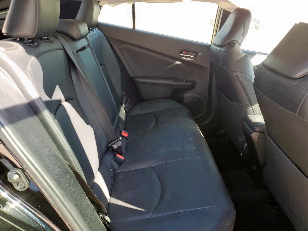 2017 Toyota Prius VIN: JTDKARFU8H3037229 Lot: 82437685